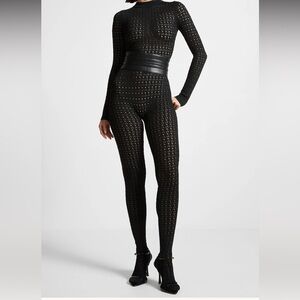 This justt suit is a must have!! I got so many compliments. Minus the belt